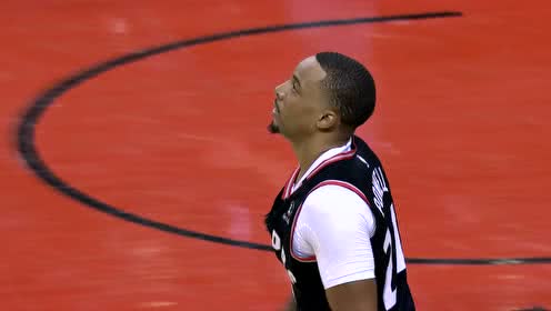 【NBA集锦】强求不得！鲍威尔夹缝中难求生绝平三分砸筐而出