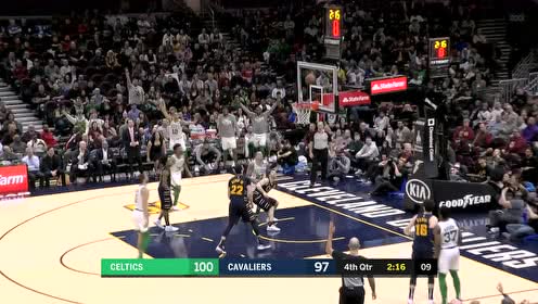 【NBA集锦】绿军还有隐形杀器！奥杰莱三分再中稳定军心