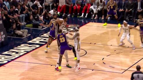 【NBA集锦】勒布朗比锡安高就高在视野上 助攻库兹马射中三分