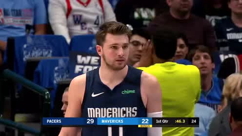 【NBA录像回放】步行者vs独行侠第1节 东契奇灵巧转身抛投得手