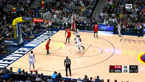 【NBA集锦】今天手感热得发烫！莫里假动作晃飞对手撤步三分空心命中