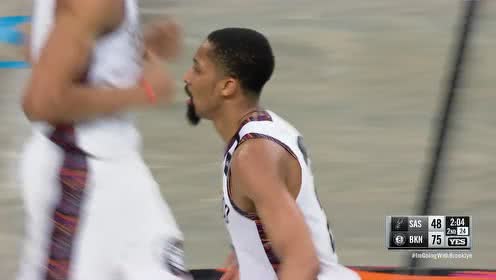 【NBA集锦】马刺的防守不堪一击 丁威迪轻松助攻艾伦空接暴扣如入无人之境