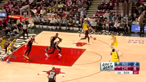 【NBA集锦】抢断反击单骑闯关 萨托兰斯基脚踩莲花侧身滑翔劈扣