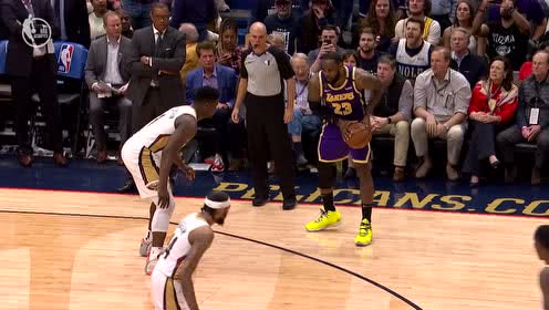 【NBA集锦】两个时代的交汇！詹姆斯单挑锡安三分命中吐舌头卖萌