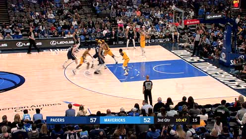 【NBA集锦】考特尼李防的鞋都掉了 东契奇后撤一步完成三分投射