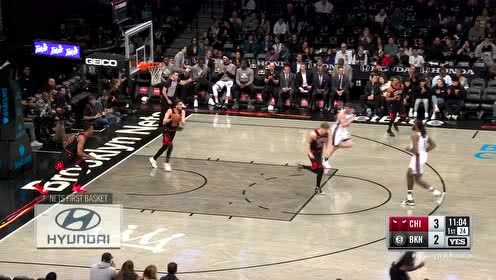 【NBA集锦】开场就飙分！马尔卡宁三分命中哈里斯上篮回应