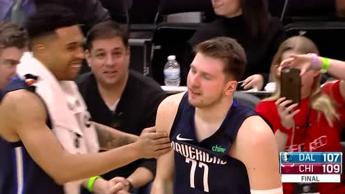 【NBA集锦】就差一点！ 东契奇2秒中场三分弹筐而出遗憾错失绝杀