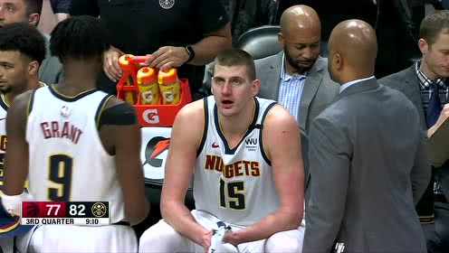 【NBA录像回放】猛龙vs掘金第3节 戴维斯单臂滑翔暴扣