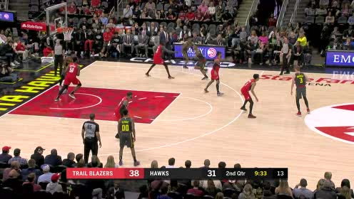 【NBA集锦】配合天衣无缝 古德温连续击地后接球干拔上篮无懈可击