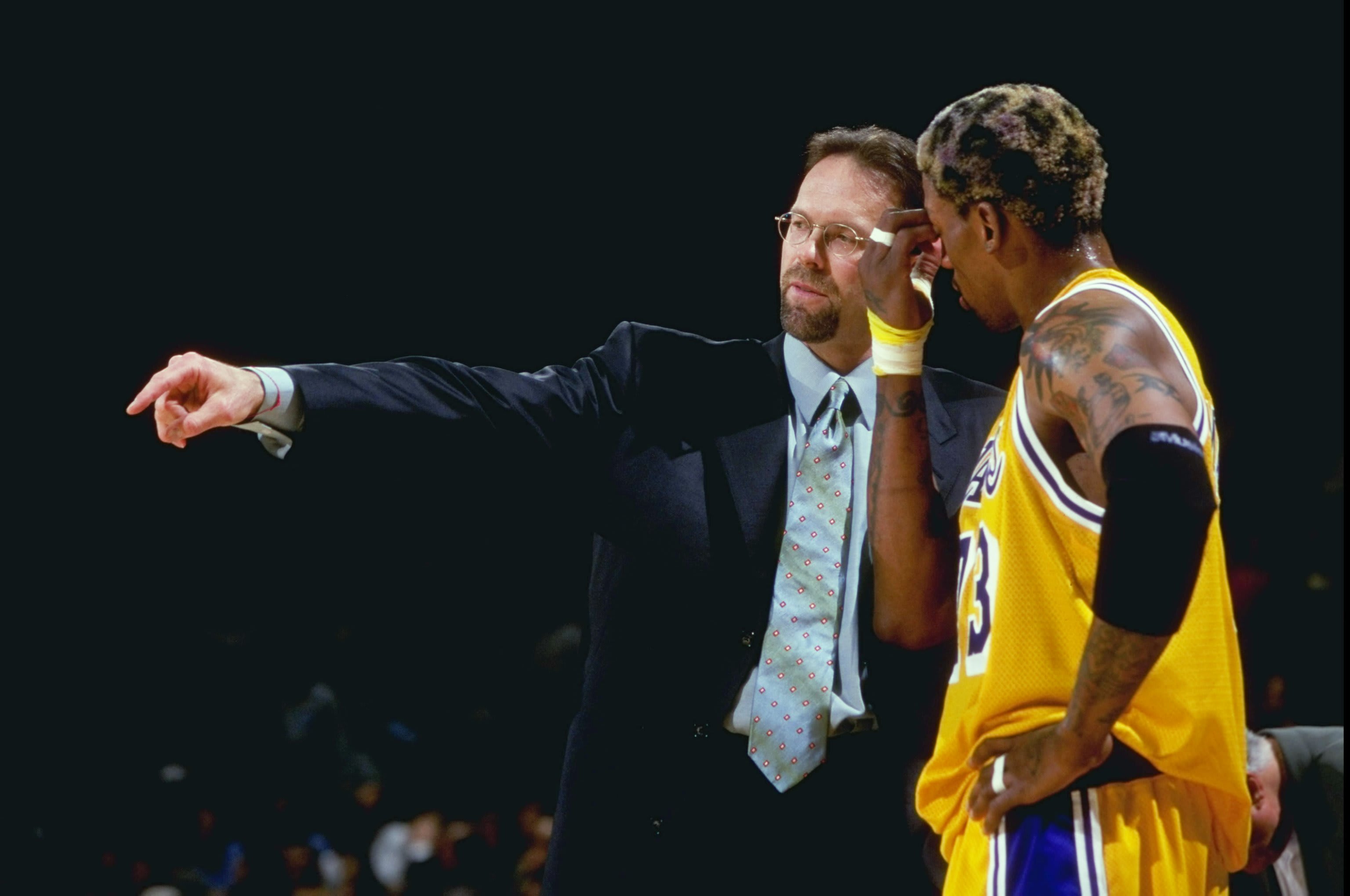 Lakers: Five superstars the Lakers acquired past their prime - Page 2
