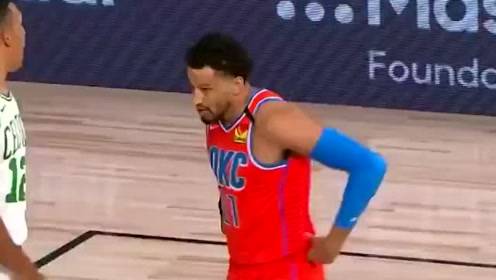 【NBA集锦】罗伯森重伤2年半后复出 雷霆全队起立送致敬