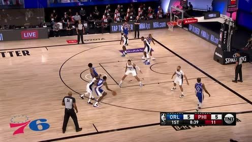 【NBA集锦】虚晃一枪声东击西 恩比德直杀篮下上篮得手