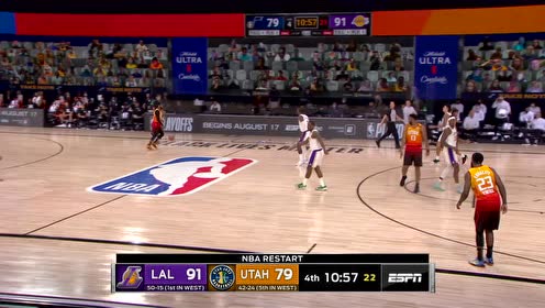 【NBA集锦】突出一个清脆利落 詹姆斯超远三分抬手就有