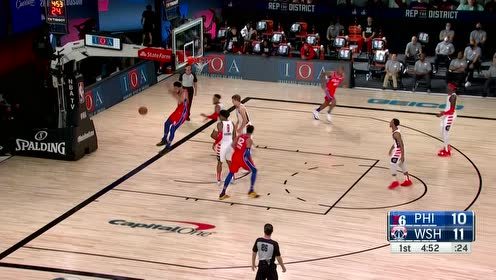 【NBA集锦】突进去就是干 西蒙斯直插内线滑翔重扣