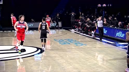 【NBA集锦】冷血本色！ 欧文三分迎射对手一箭穿心