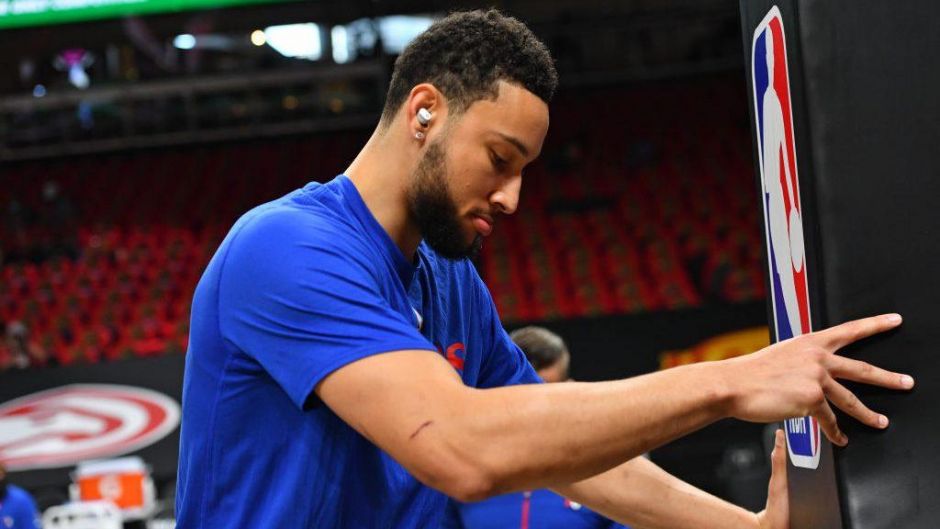 76人罚款西蒙斯