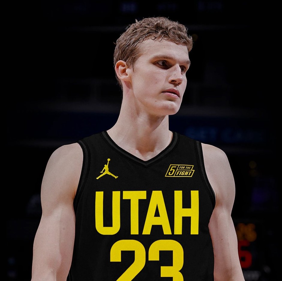 爵士vs鹈鹕全场录像回放集锦