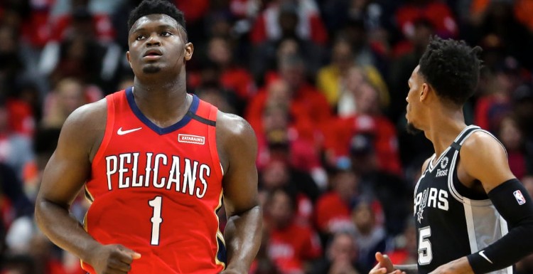 锡安-威廉姆斯生涯首秀数据多少