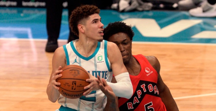 拉梅洛鲍尔生涯首秀数据多少