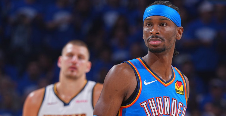 亚历山大生涯最高分是多少