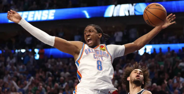 杰伦-威廉姆斯单场最高分是多少