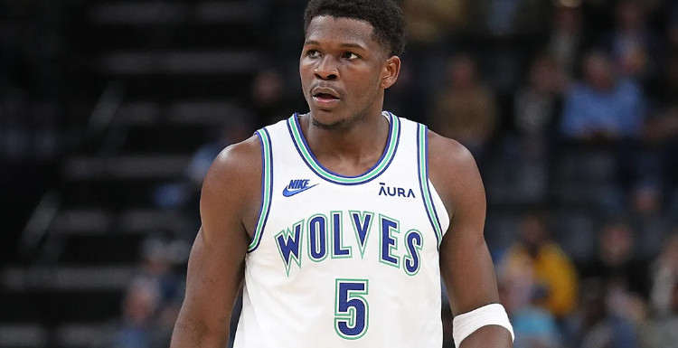 爱德华兹单场最高抢断是多少