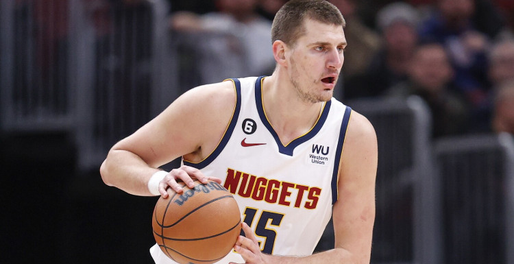 尼古拉-约基奇单场最高助攻是多少