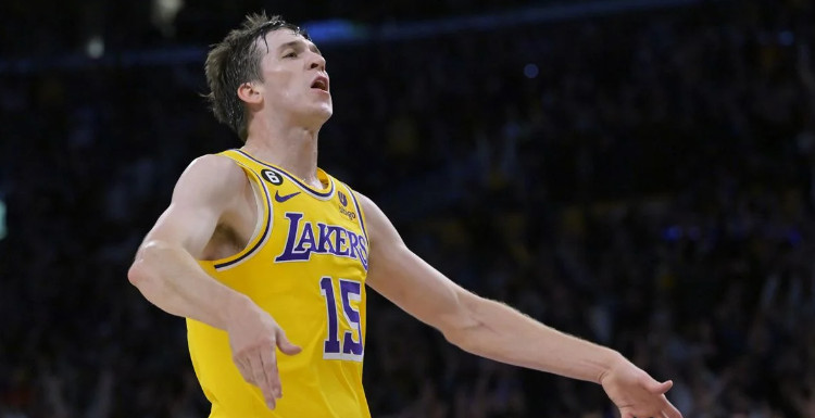 里夫斯生涯最高分是多少