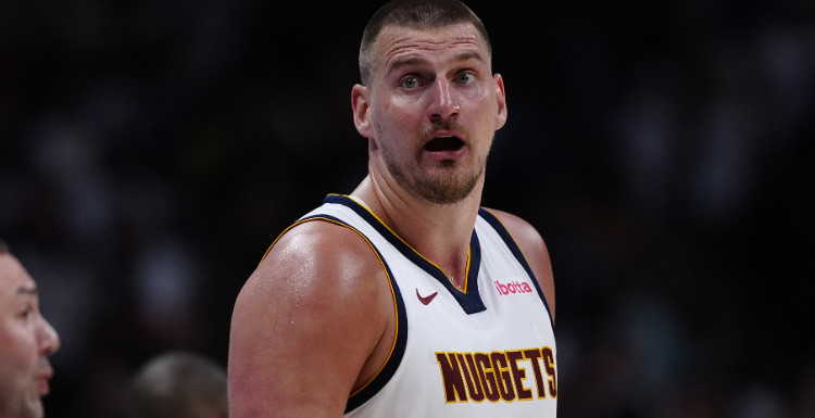 尼古拉·约基奇生涯场均数据怎么样