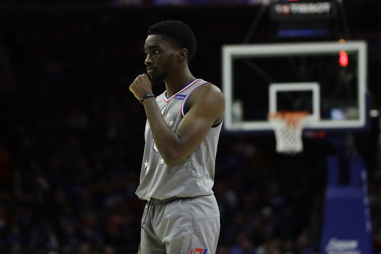 随队记者：76人将与谢克-米尔顿签下4年合同